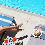 Domaine Du Calidianus Hotel 3*