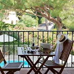 Domaine Du Calidianus Hotel