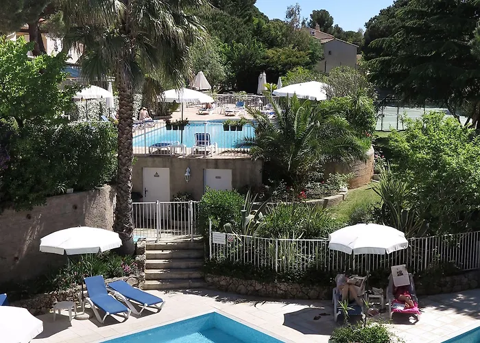 Domaine Du Calidianus Hotel