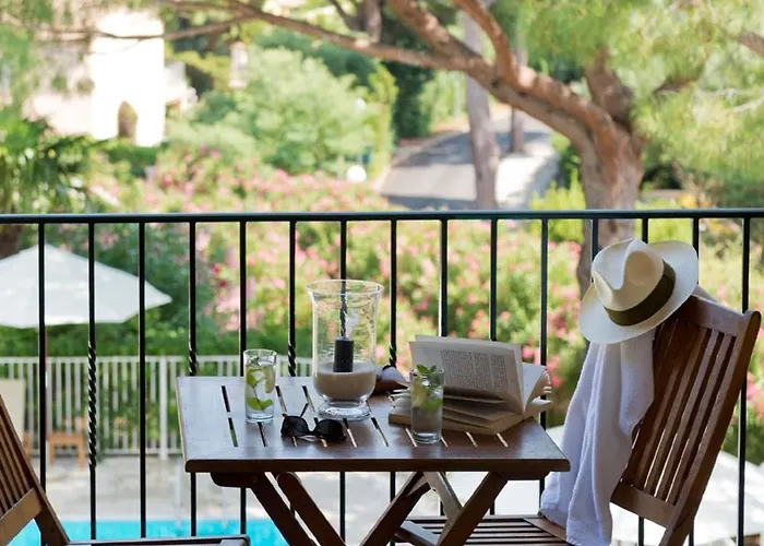 Domaine Du Calidianus Hotel